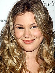 Joss Stone Splits with Her Boyfriend