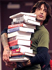 Tommy Lee: 'Fish Out of Water' at College