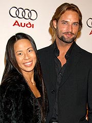 Lost's Josh Holloway to Be a Dad