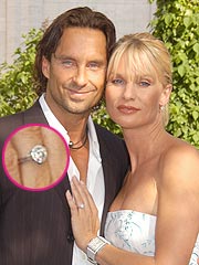 Nicollette Sheridan's Ex Puts Ring on eBay