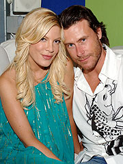 Tori & Dean Celebrate at Their Baby Shower