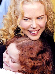 Kidman, Kids Visit Children's Hospital