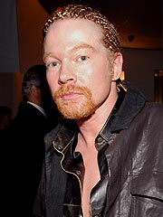 Guns N' Roses Adds Fizz to Nov. 23 CD Release