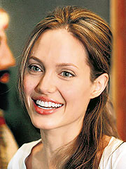 Angelina 'Transformed' by Work with Refugees