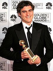 Joaquin Phoenix Walks Away from Car Crash