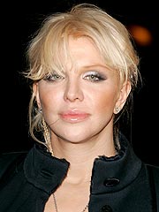 Courtney Love 'Going Through Hell' to Quit Smoking