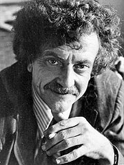 Author Kurt Vonnegut Dies at Age 84
