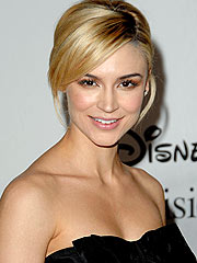 Samaire Armstrong Enters Outpatient Facility for 'Personal Issues'