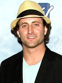The Bachelorette’s Jesse Taking Split ‘One Day at a Time’