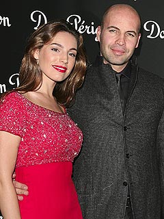 Titanic's Billy Zane Splits From Fiancée