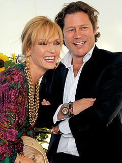 Uma Thurman Engaged to Multimillionaire