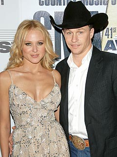 Jewel Gets Married!