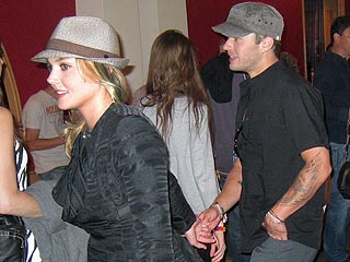 Ryan Phillippe & Abbie Hit Vegas for Her Birthday