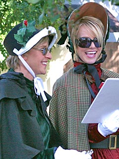 PHOTO: Britney Goes Caroling – with Ellen