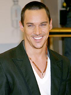 Jonathan Rhys Meyers: 'I'm Not a Romantic'