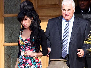 Amy Winehouse Pleads Not Guilty to Assault