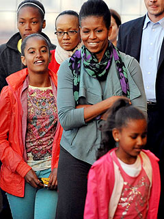 Obama Girls' London Trip: Harry Potter, Fish 'n' Chips!