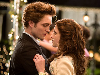 Kristen Stewart: New Moon Love Triangle 'Killed Me'