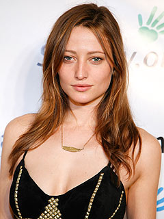 New Moon Man-Eater Ditches Catwalk for Twilight Stardom