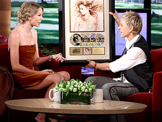 Taylor Swift Explains Her Kiss with Taylor Lautner – Sort Of