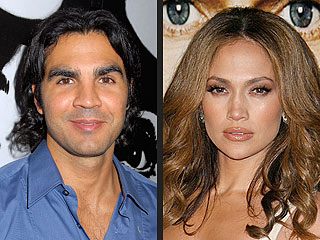 Jennifer Lopez Stops Honeymoon Tape – for Now