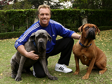 Celeb Trainer Gunnar Peterson Shows You How To Get Fit With Your Pet