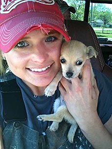 ACM Winner Miranda Lambert Calls New Dog Her Lucky Charm