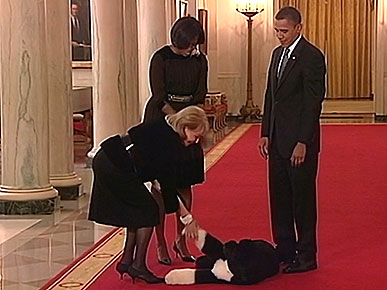 Barbara Walters on Bo Obama Shakes Hands With Barbara Walters   Stars And Pets  Cute Pets