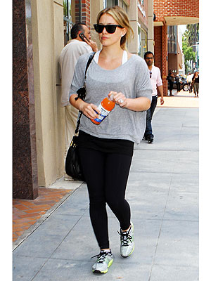 Pregnant Hilary Duff Enjoys Dinner and a Movie