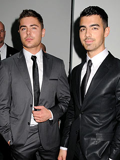 Celeb Sightings: Zac Efron, Joe Jonas, Chord Overstreet, Emma Roberts