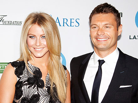 Ryan Seacrest, Julianne Hough Dine à Deux in West Hollywood