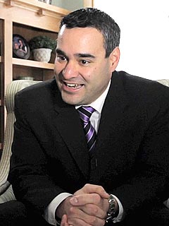 Aflac Hires a New Duck to Replace Gilbert Gottfried