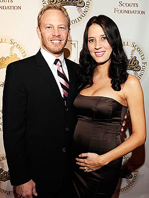 90210's Ian Ziering Welcomes Daughter