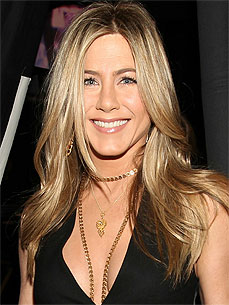 Rumor Patrol: Jennifer Aniston Not Adopting Any Dogs