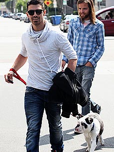 Joe Jonas Wants His Dog to Play Piano