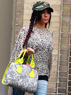 Snooki Spotted Out with Loose Shirt, Oversized Bag | Nicole Polizzi