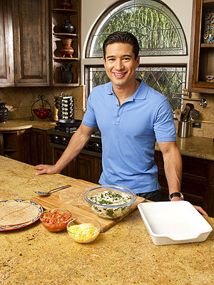 NCAA Basketball 2012: March Madness - Make Mario Lopez's Nachos