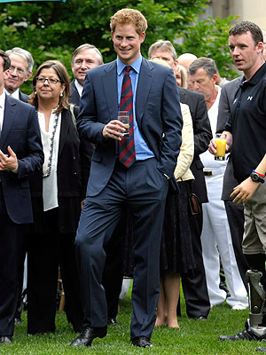 Prince Harry Receives Humanitarian Award in D.C.