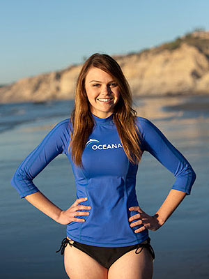 Aimee Teegarden Dives with Sea Lion Pups