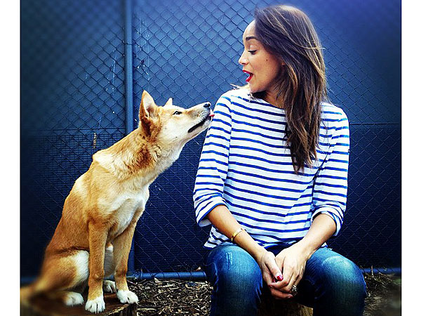 Ashley Madekwe Meets a Dingo in Australia
