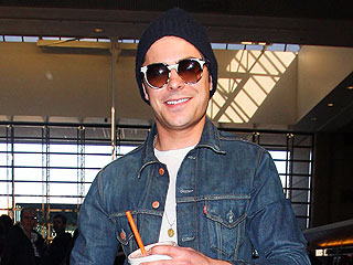 Star Tracks: Star Tracks: Wednesday, March 7, 2012 | Zac Efron