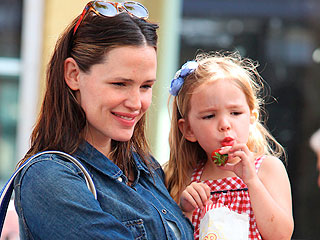 Star Tracks: Star Tracks: Monday, May 21, 2012 | Jennifer Garner