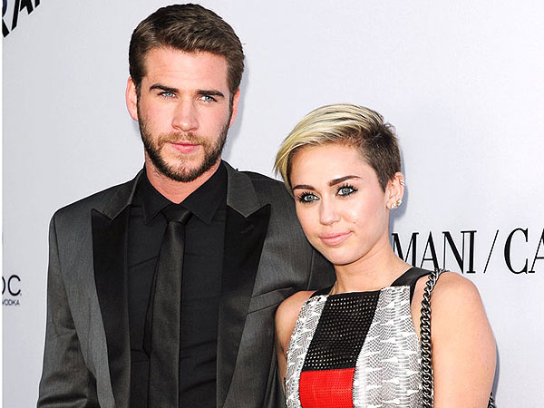 Miley Cyrus Unfollows Fiancé Liam Hemsworth on Twitter