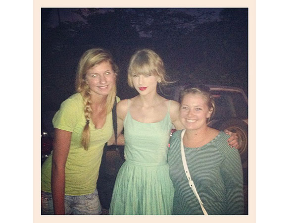 Taylor Swift, Harry Styles Pose with Fans in the Caribbean