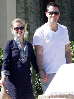 Reese Witherspoon Spends Birthday on Romantic Getaway with Husband Jim Toth