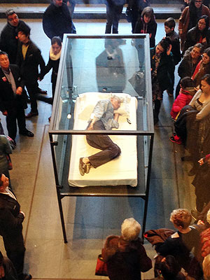 Tilda Swinton's Performance Art in N.Y.C. Is a Snooze – Literally