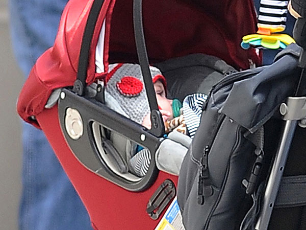 Brian Austin Green Takes Son Noah Out in New York City (Photo)