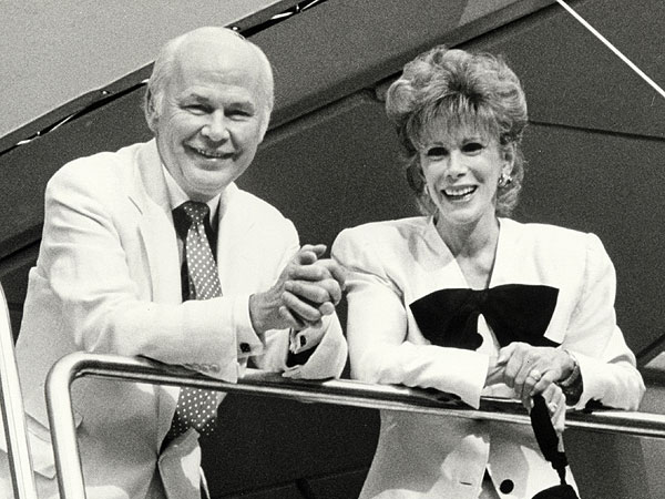 Hairdresser Kenneth Battelle Dies at 88
