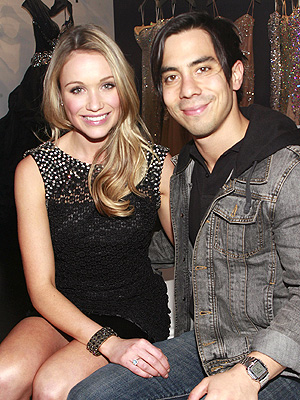 Katrina Bowden of 30 Rock Gets Married