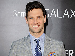 Justin Bartha: What It's Like Beat Boxing with Bradley Cooper